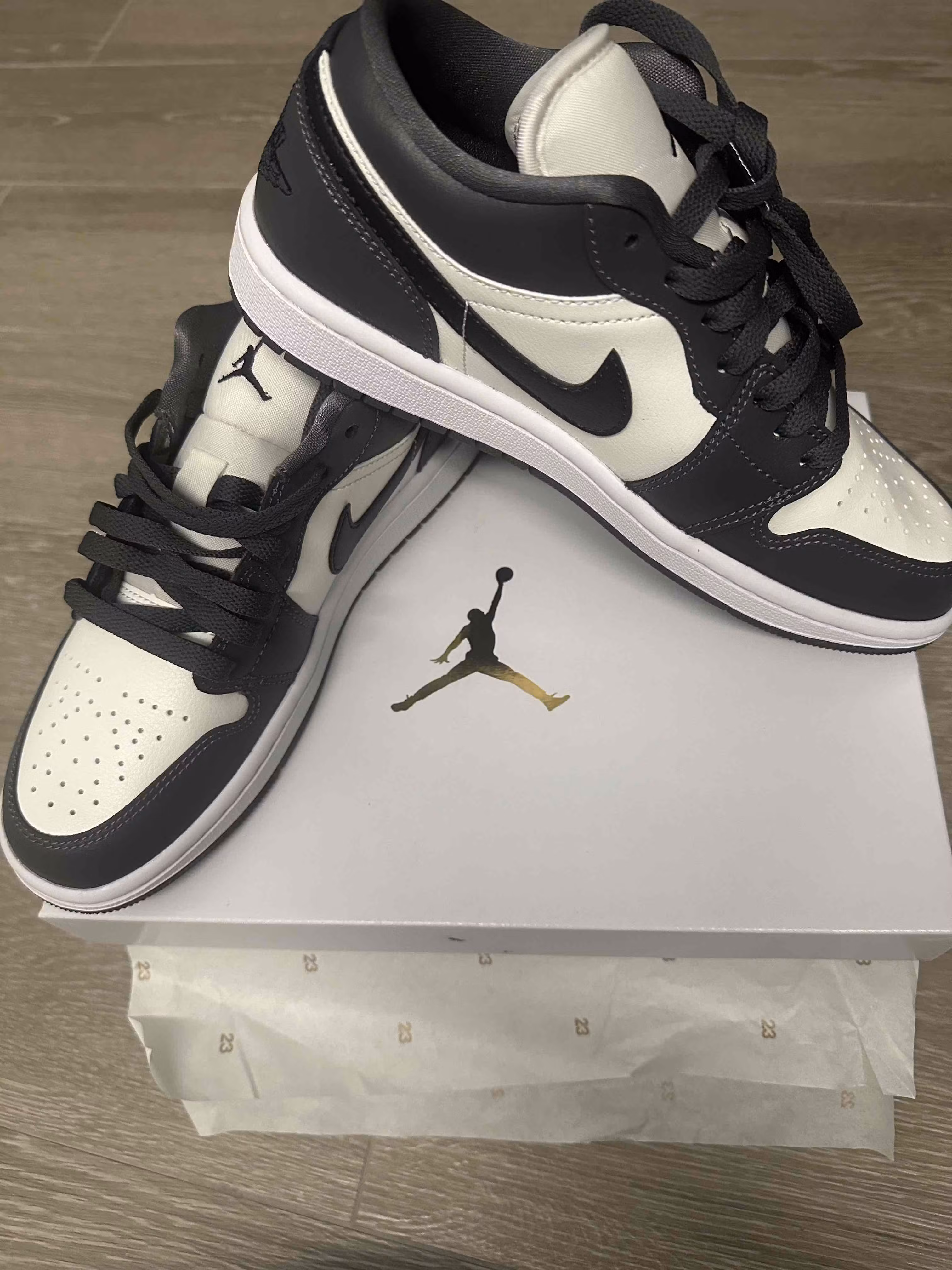 (Women) Air Jordan 1 Low 'Dark Grey' DC0774-102 (Women) Air Jordan 1 Low 'Dark Grey' DC0774-102